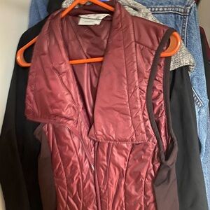 Athleta vest